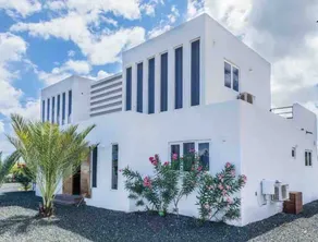 Modern studio near beautiful beaches - Image 2