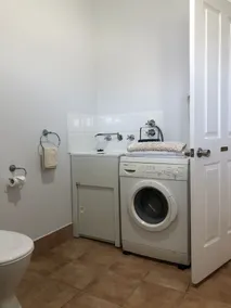 Serenity Holiday House- With Free WiFi - Image 2