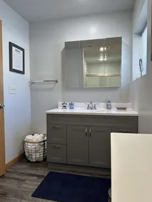 Downtown 2 Bedroom in Stanton - Image 2