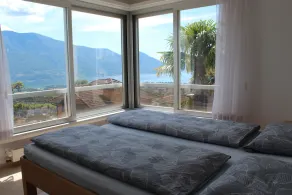 Apartment with a unique panoramic view over Lake Maggiore - Image 5