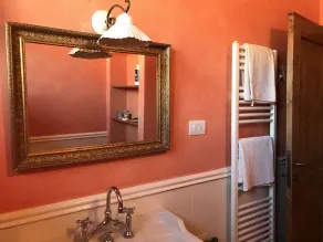 Nyrenoveret landsted med masser af charme. - Image 3