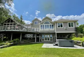 Enjoy Every Season at this Serene Estate with Incredible Mountain Views ! - Image 5