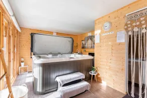 The room of SECRETS -N°1/3- option Relaxation area PRIVATE SPA and MASSAGE - Image 2