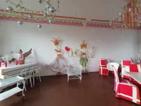 Enorme appartamento in una vecchia casa padronale con molta arte e divertimento per i bambini - Image 4