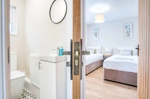 Seascape Retreat - 3 Bedroom Flat - Porthcawl - Image 3