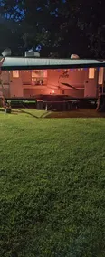 Truman Lake Getaway!! 1 bedroom comfy RV - Image 4