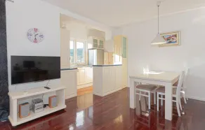 Gorgeous home in Dubrava - Image 4