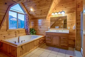 Moose Hollow Lodge - Image 4