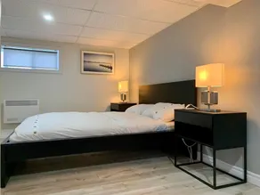Ting's Place - Luxury Suite - Image 5
