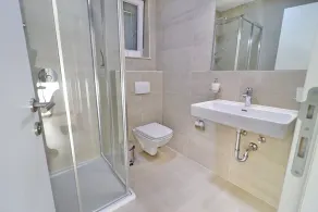 Voll ausgestattete Villa mit privatem Pool und Terrasse | Wasserblick - Image 5