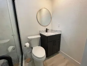 Newly renovated studio apartment 1 mile to HWY 99 - Image 3