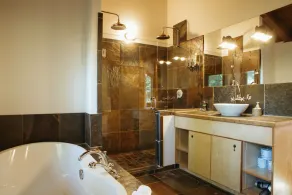 Clayoquot Surf Retreat - Image 2
