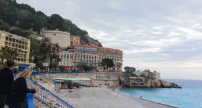 Old Town Nice Family APT  Spacious  2BR;  A/C  3 min walk Beach cafes shops tram - Image 5