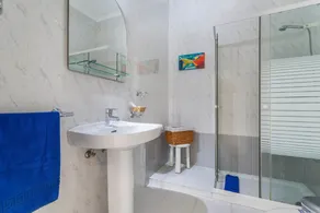 Holiday Home \"El Sombrerito 1\" with Sea View & Wi-Fi - Image 3
