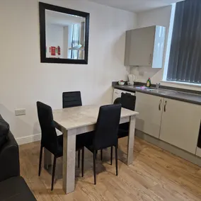 The Dorchester Hotel & serviced apartments FREE PARKING - Image 4