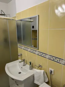 Apartment Dino - Image 2