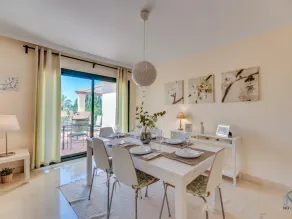 Modern and Spacious 2 BDRM Penthouse - 3 Pools and Sea Views - Image 4