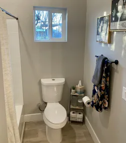 Modern Guest House in Great Central Location! - Image 4