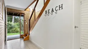 Ocean Mist Beach House | 5 bedroom, 2 bathroom, sleeps 10, 400m to beach - Image 2