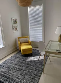 Historic 2-Bedroom in Downtown - Image 5