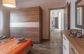 Beautiful Home In Marcana - Image 5