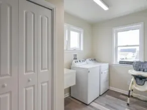 Seas The Day says it all. 4 BR house on the canal! - Image 3