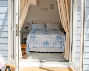 Coastal cottage with sea views, lovely village location, 2 mins from seafront. - Image 4