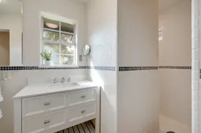 Twilight Ranch Tiny Homes - pet friendly & hill country views - Image 3