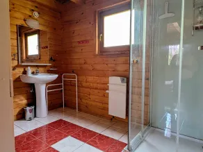 Chalet confortable avec cheminée à Taintrux - Image 3