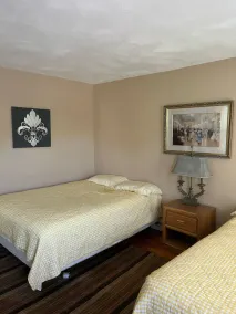 Free 2 Car Parking at this 3 bedroom apartment. Close to a park. Great location - Image 5