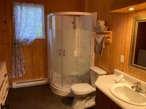 2-Chalet on Lac St Jean/private beach CITQ 301480 - Image 3
