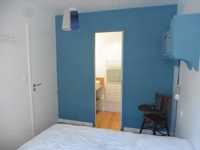 Duplex de charme, grande terrasse et vue sur mer à Larmor Plage - Image 5