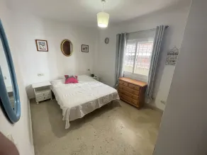 Sea views spacious apartment - Image 5