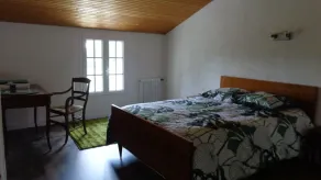 Maison indépendante sur grand terrain clos - Image 4