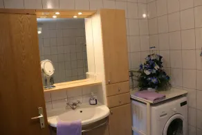 Appartement Höbart - deux chambres doubles, cuisine, salle de bains, toilettes et antichambre - Image 4