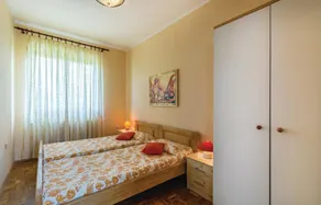 Beautiful Home In Brtonigla - Image 4
