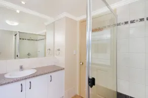 Large Beachfront Apartment - Image 3