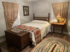 Bledsoe’s River Inn.  Cottage in the heart of wine country near Mtns. & Mayberry - Image 5