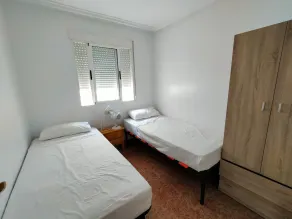 Penthouse apartment with community pool 700 m from the sea - Image 3
