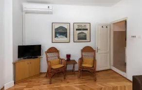 2 bedroom gorgeous home in Blace - Image 2