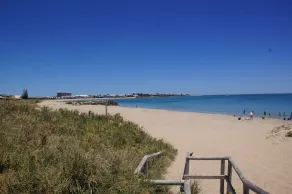 Cottage by the Sea Mandurah, Comfortable, Family, Doggy Friendly, Location plus. - Image 3