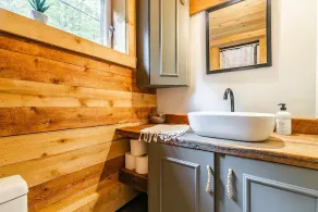 Le 14 Chalets Howard - Spa-Shower-Hammock-Bromont - Image 4
