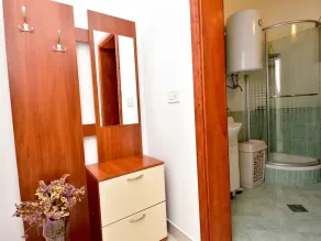 Holiday Home in Krusevo with Garden & BBQ - Image 4