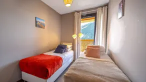 Piso para 6 personas - moderno, céntrico, ski in, ski out - Image 3