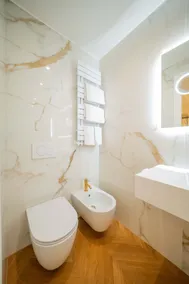 Superior Room – Ground Floor with Garden and jacuzzi  Access - Image 5