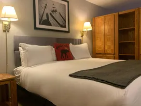Lift House Lodge, Pet Friendly Studio Condo - Image 5