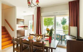 Appartement spacieux et cosy pour 8 | Balcon privé! - Image 5