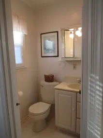 Little Bay Waterfront Retreat - Image 4