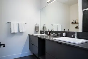 Selkirk Powder Dream - Cozy Condo (+Hot Tub) - Image 4