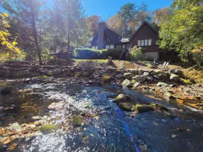 Private waterfront retreat in the Pocono mountains. Hot tub, Fire pit, Dogs ok - Image 1